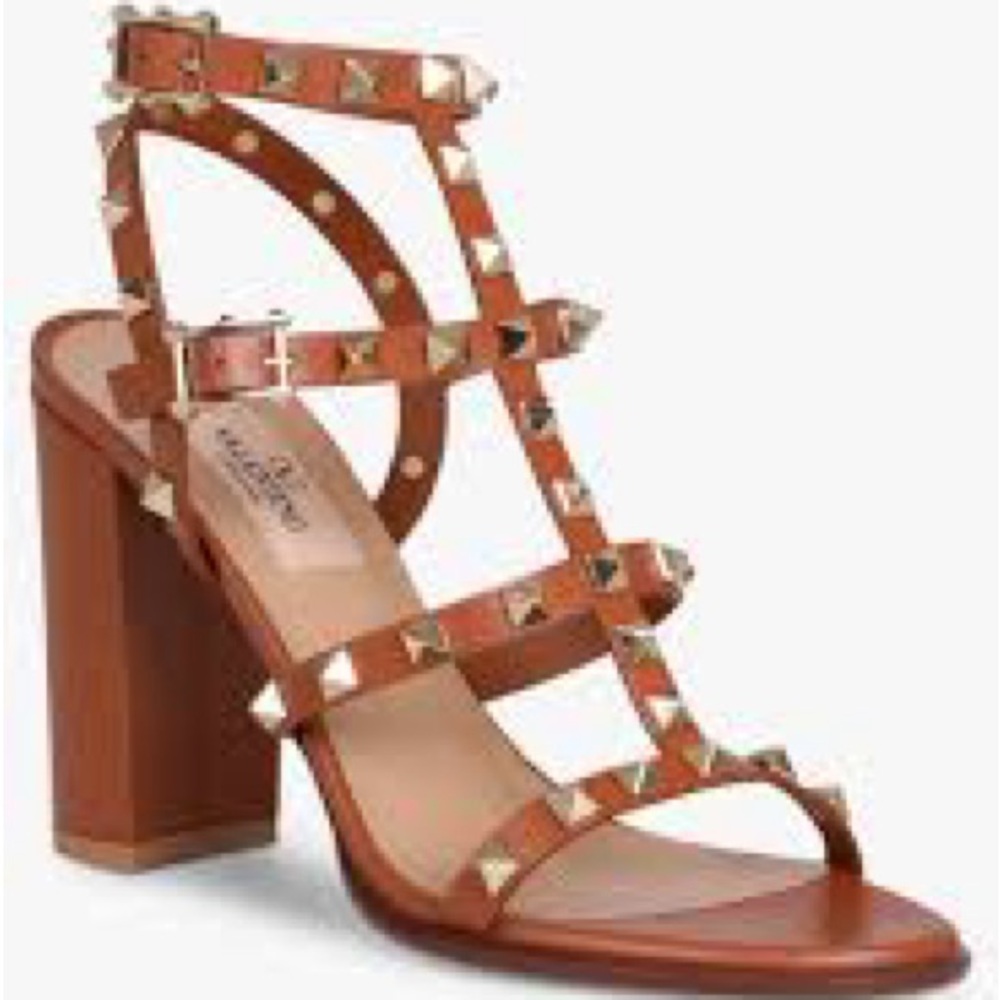 Valentino Garavani Tan 90mm Rockstud Heels 39.5